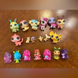 Littlest Pet Shop Lot Of 8 Animals Plus 3 Baby Animals Extra Some Hatchimals